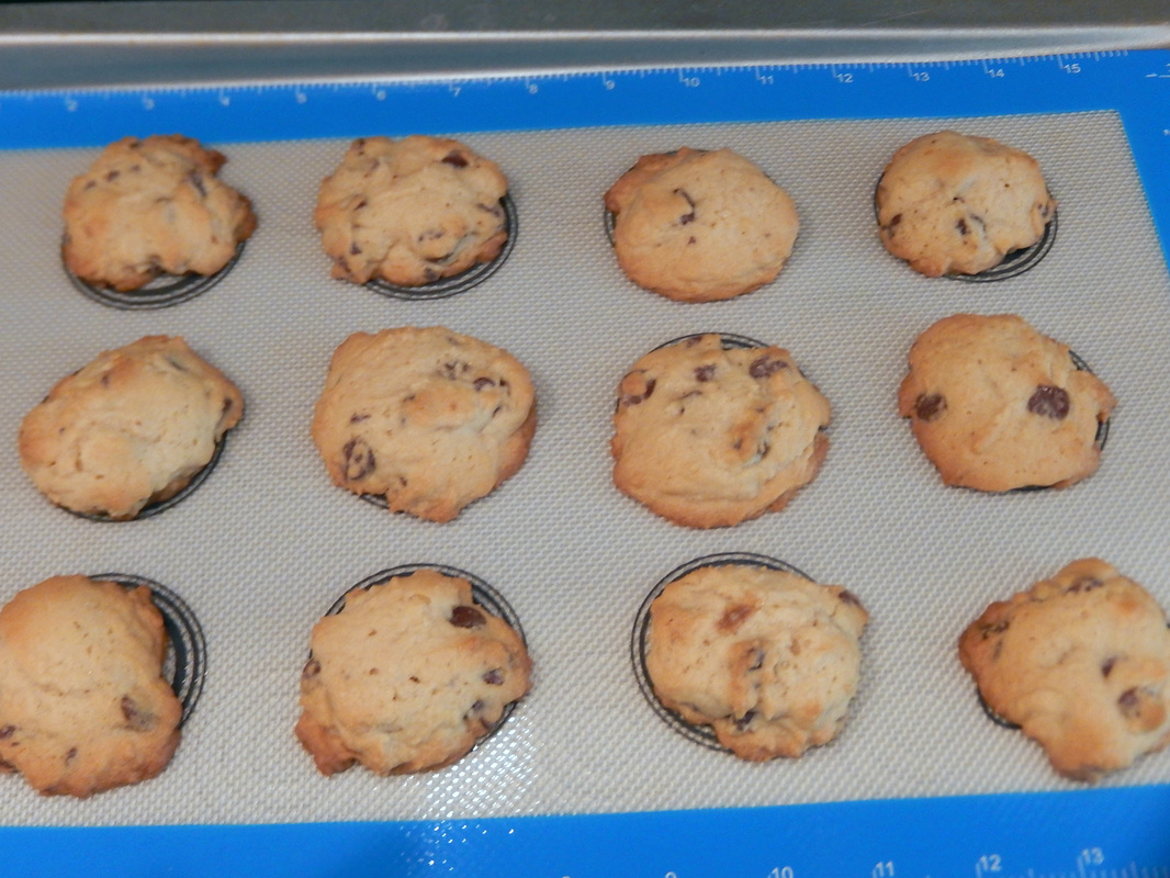 Jenni's Cookies baked on the BakeitFun Silicone Mat